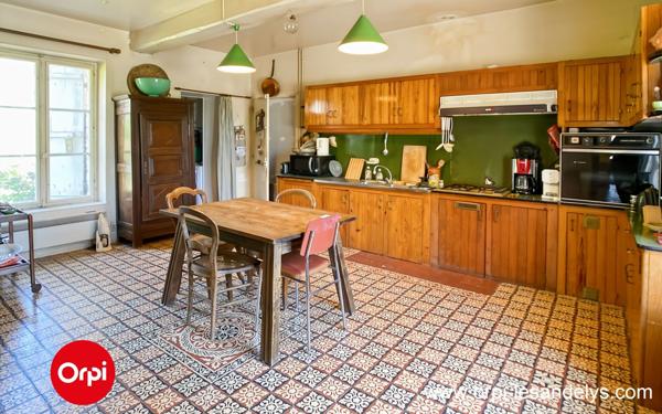 Maison à vendre    6 pièces • 169 m2 Les Andelys