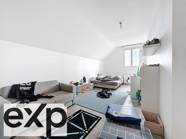 Maison contemporaine de 2013 – 150,8 m² – volumes généreux – environnement ouvert