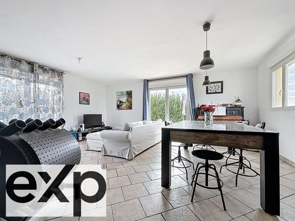 Maison contemporaine de 2013 – 150,8 m² – volumes généreux – environnement ouvert