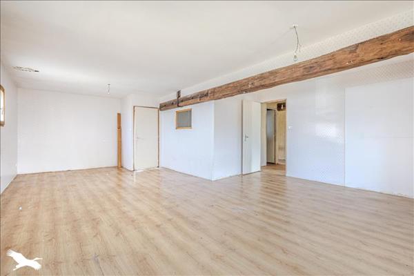 Maison à vendre |  Berneuil |  10 pièces | 245 m²