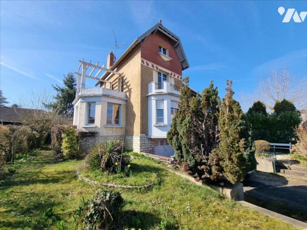 GRAY (70) MAISON D'ARCHITECTE DE 1935 SUR 871 M² DE TERRAIN