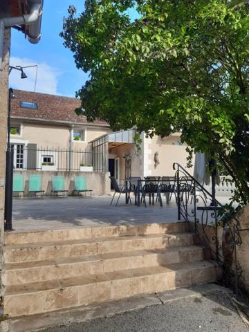 Maison à vendre 8 pièces DOUELLE (46)