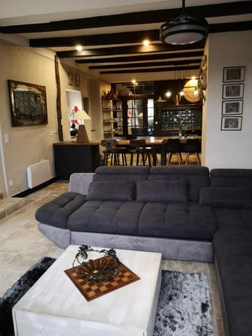 Maison à vendre 8 pièces DOUELLE (46)