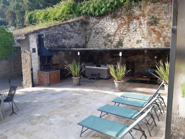 Maison à vendre 8 pièces DOUELLE (46)