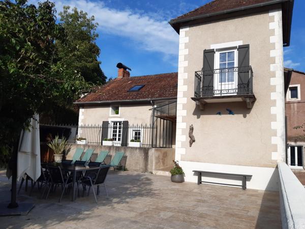 Maison à vendre 8 pièces DOUELLE (46)