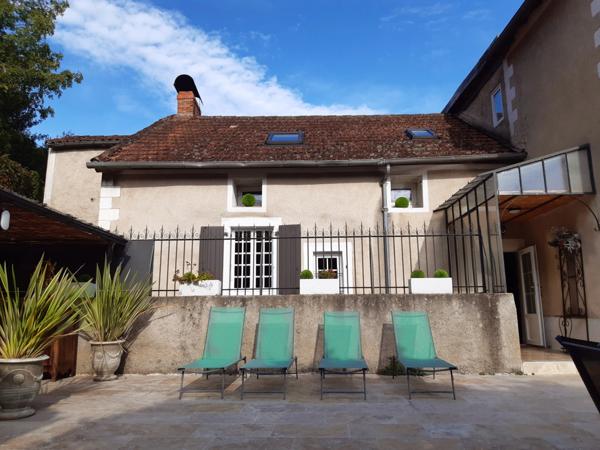 Maison à vendre 8 pièces DOUELLE (46)