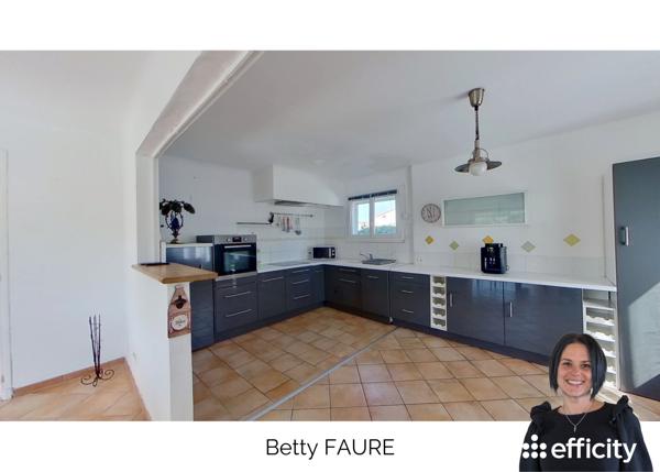 Maison
         3 pièces
        - 70 m² 240 000 € *