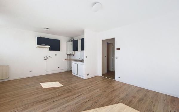 Appartement à vendre    1 pièce • 31,26 m2 Montigny-le-Bretonneux