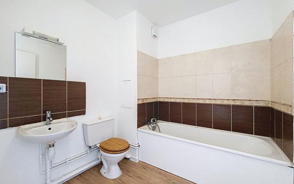 Appartement à vendre    1 pièce • 31,26 m2 Montigny-le-Bretonneux