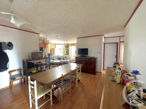 Appartement F5 à vendre  5 pièces - 98,45 m2 ST PRIEST - 69