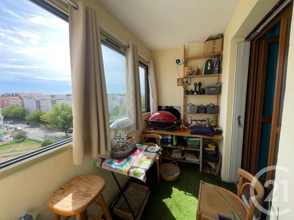 Appartement F5 à vendre  5 pièces - 98,45 m2 ST PRIEST - 69