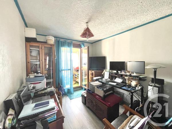 Appartement F5 à vendre  5 pièces - 98,45 m2 ST PRIEST - 69