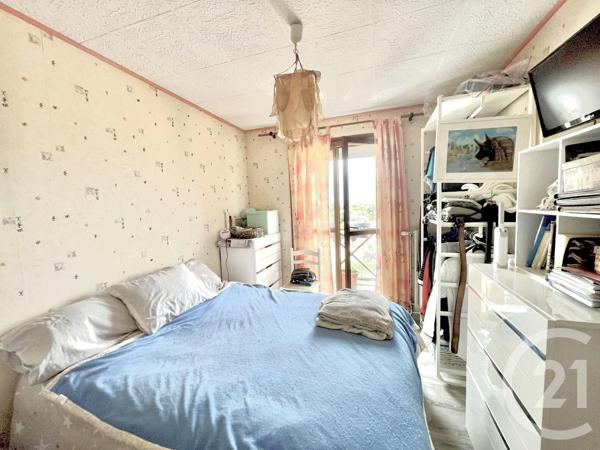 Appartement F5 à vendre  5 pièces - 98,45 m2 ST PRIEST - 69