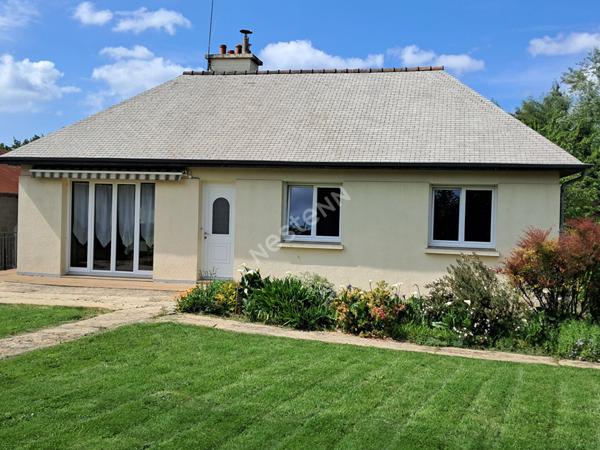 Maison Acigné 5 pièce(s) / Calme/ terrain 1300 m² / stockage / 3 chambres.