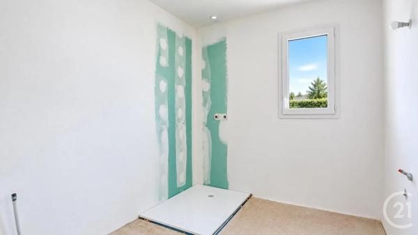 Maison à vendre  5 pièces - 91 m 2   LEOGNAN  - 33