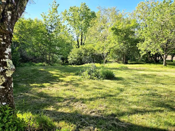 MAISON T7 - 220M² EN CAMPAGNE AVEC TERRAIN DE PLUS DE 8000M² ET DEPENDANCE / PROCHE EAUZE