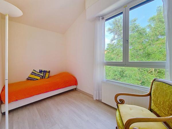 A vendre : Appartement spacieux de 4 pieces a Ramonville St Agne