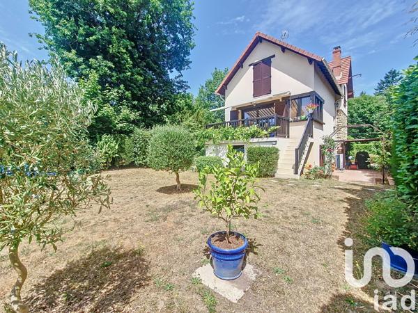 Maison à vendre 6 pièces 137 m² Saint-Fargeau-Ponthierry