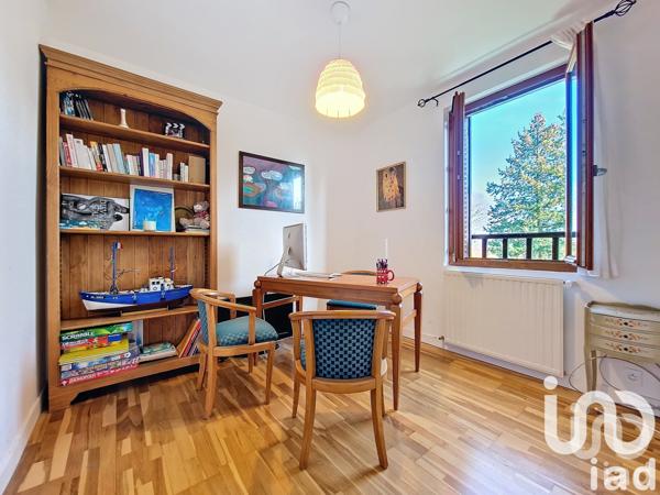 Maison à vendre 6 pièces 137 m² Saint-Fargeau-Ponthierry