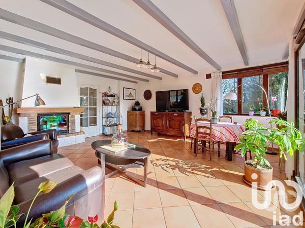 Maison à vendre 6 pièces 137 m² Saint-Fargeau-Ponthierry