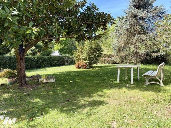 COUËRON - Maison avec beau jardin - 110m²