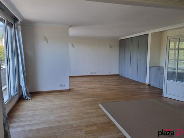 Appartement 4 pièces 118.78 m2