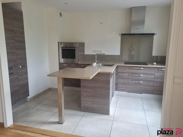 Appartement 4 pièces 118.78 m2