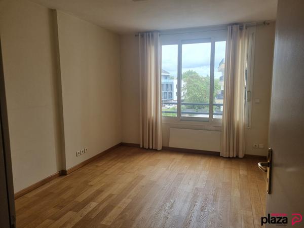 Appartement 4 pièces 118.78 m2