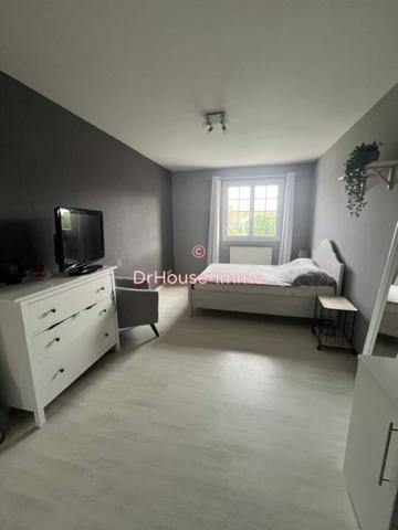 Maison à vendre 6 pièces de 217 m²