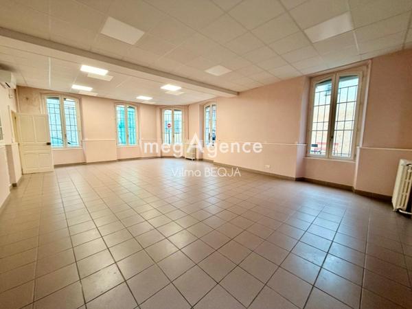Immeuble à SENS, 89100 - 419m²