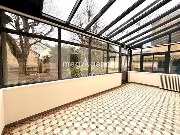 Immeuble à SENS, 89100 - 419m²