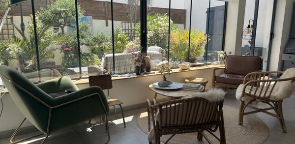 La Rochelle (17000) Maison plain-pied 165m2 (dont 24m2 en étage), 3 chambres, patio et garage