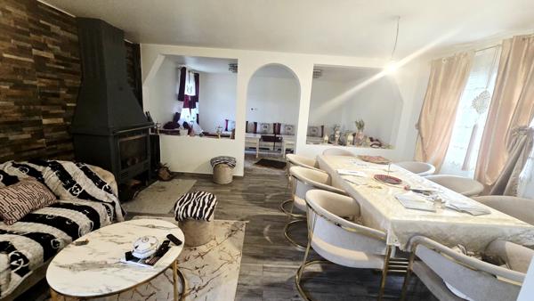 Maison 6 pièce(s) 185 m2 Secteur calme AXE LA FERE-LAON