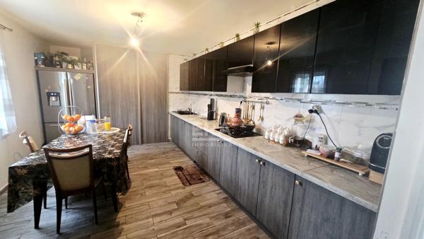 Maison 6 pièce(s) 185 m2 Secteur calme AXE LA FERE-LAON