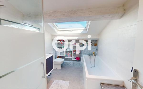 Maison à vendre    6 pièces • 135 m2 Carqueiranne