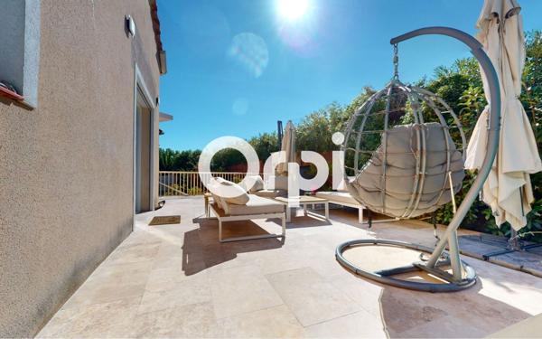 Maison à vendre    6 pièces • 135 m2 Carqueiranne