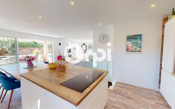 Maison à vendre    6 pièces • 135 m2 Carqueiranne