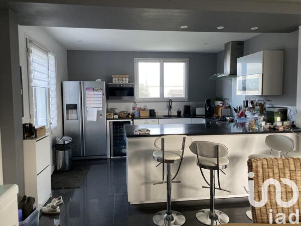 Maison 4 pièces de 110 m² à Villiers-le-Morhier (28130)