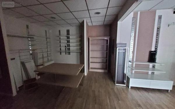 Location - Fonds et/ou murs commerciaux Carhaix-Plouguer 29270 70 m 2 210 m 2