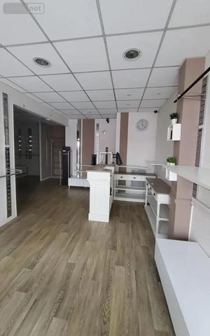Location - Fonds et/ou murs commerciaux Carhaix-Plouguer 29270 70 m 2 210 m 2