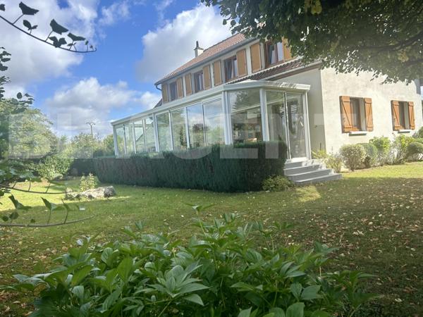 Maison familiale 228 m² avec jardin arboré – Trilport