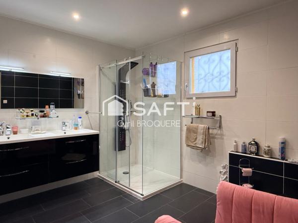 Maison 140m2 implanté sur une grande parcelle 2480m2