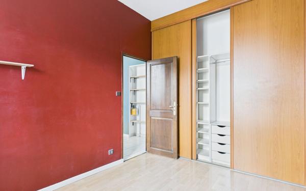 Appartement à vendre    2 pièces • 38 m2 Grenoble