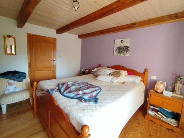 Maison de rénovation récente avec jardin