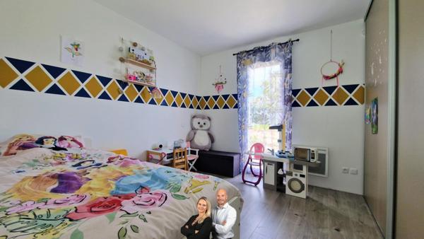 Maison contemporaine avec piscine