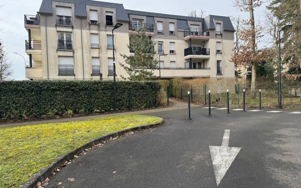 Appartement à louer    3 pièces • 54,61 m2 Dammarie-les-Lys