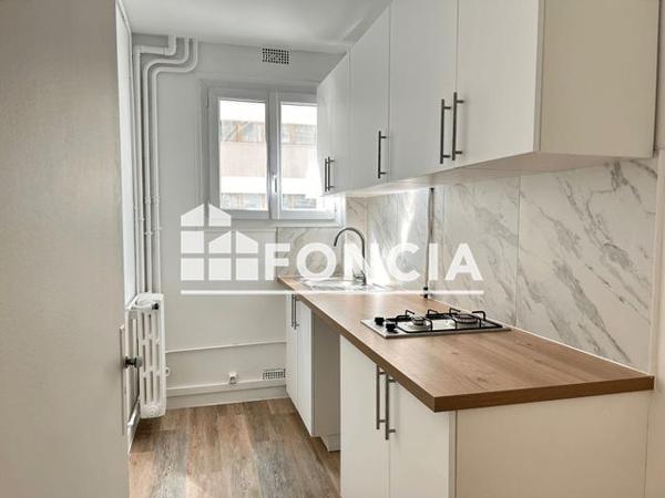 Location Appartement 5 pièces 107.5 m² - 78 avenue du général michel bizot Paris 75012