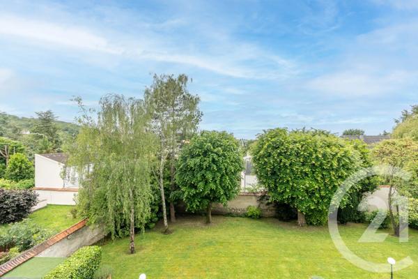 Appartement F4 à vendre  5 pièces - 108,20 m 2   LA VARENNE ST HILAIRE  - 94
