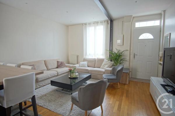 Appartement à vendre  3 pièces - 63,77 m 2   VITRY SUR SEINE  - 94