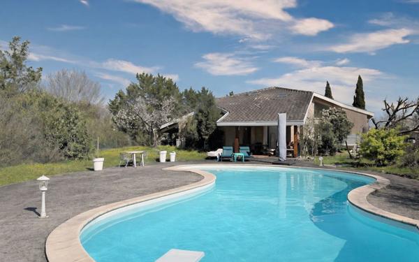 Maison à vendre    5 pièces • 185 m2 Tournefeuille